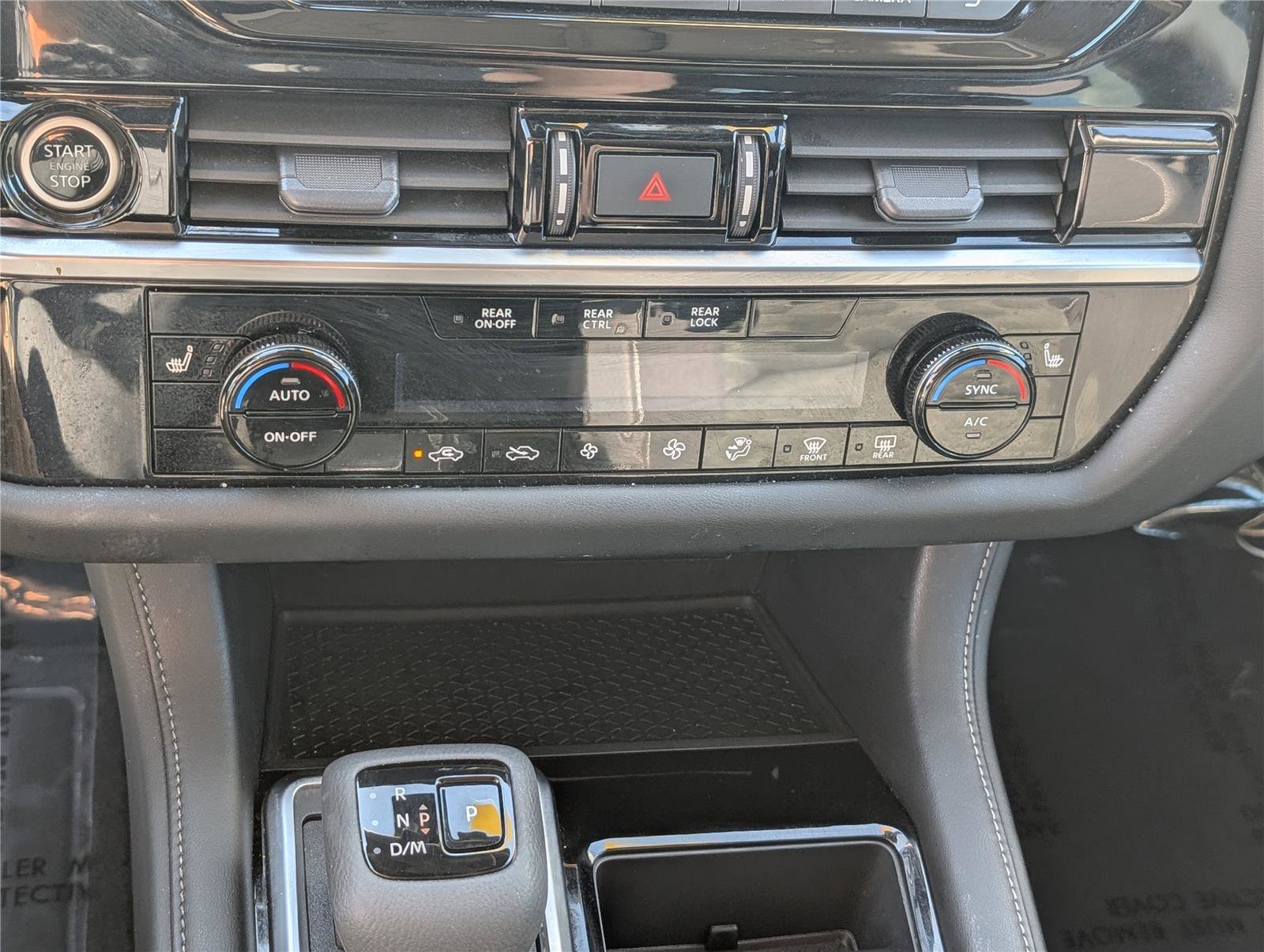 Used 2023 Nissan Pathfinder SV image 27