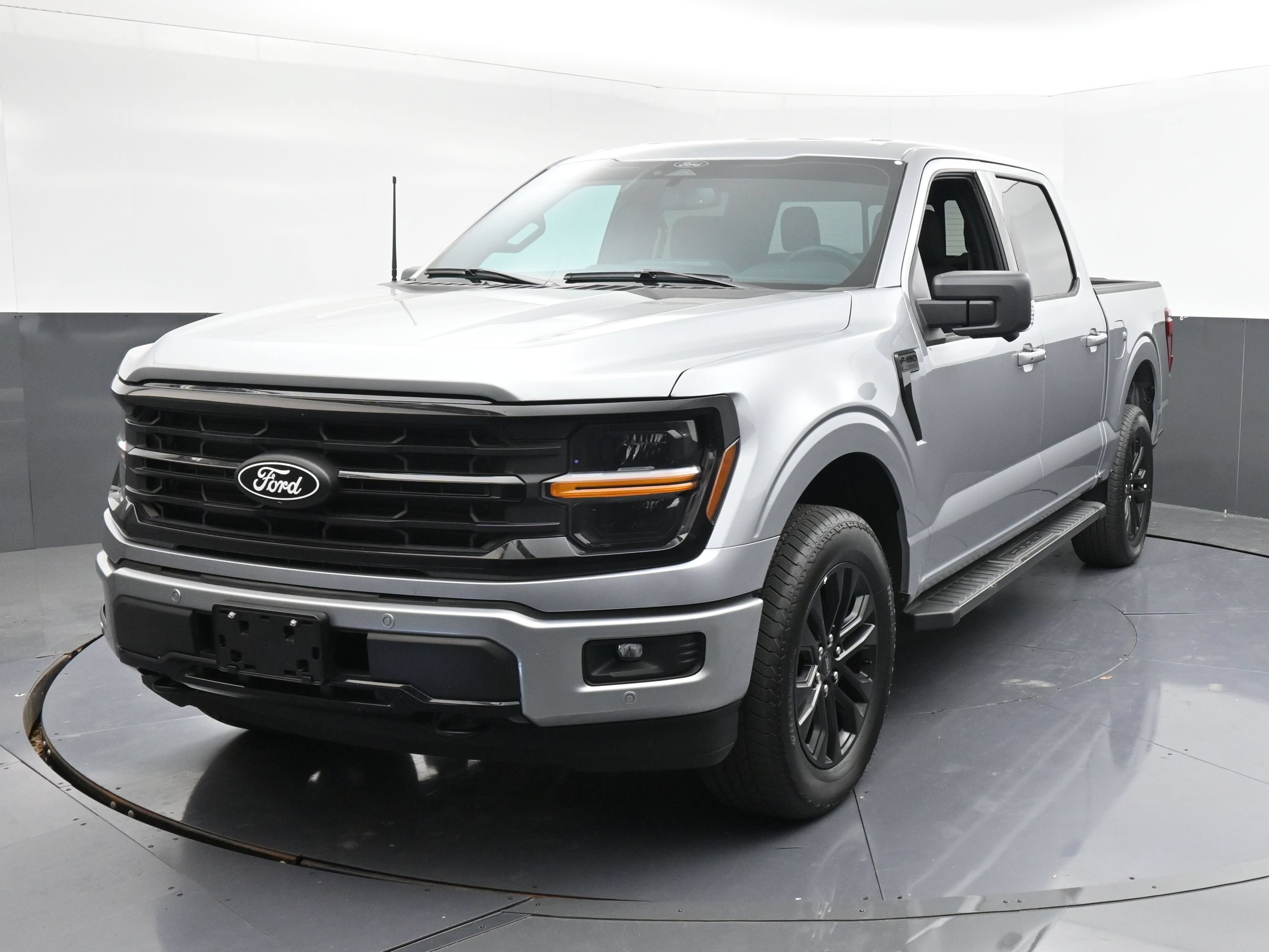 Used 2026 Ford F150 XLT w/ Equipment Group 302A MID AWD/4WD image 4