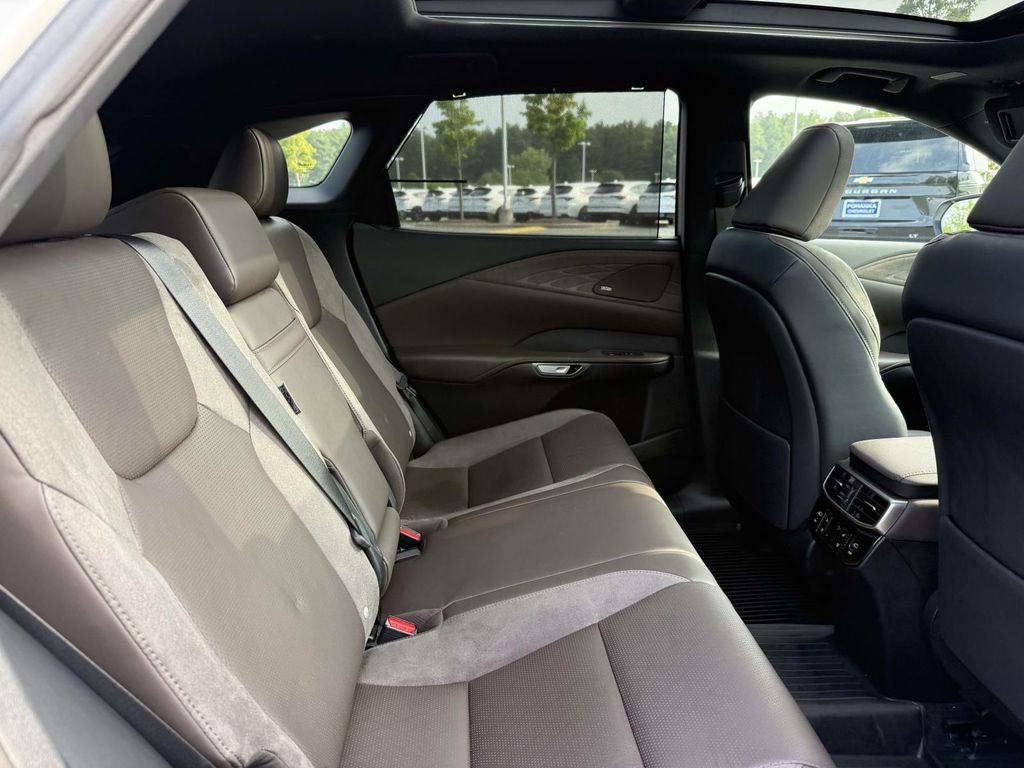 Used 2024 Lexus RX 350 AWD w/ Convenience Package image 17
