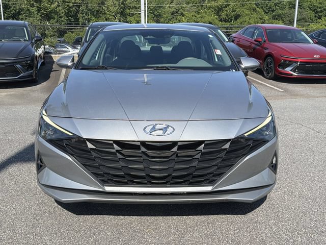 Certified 2022 Hyundai Elantra SE FWD image 2