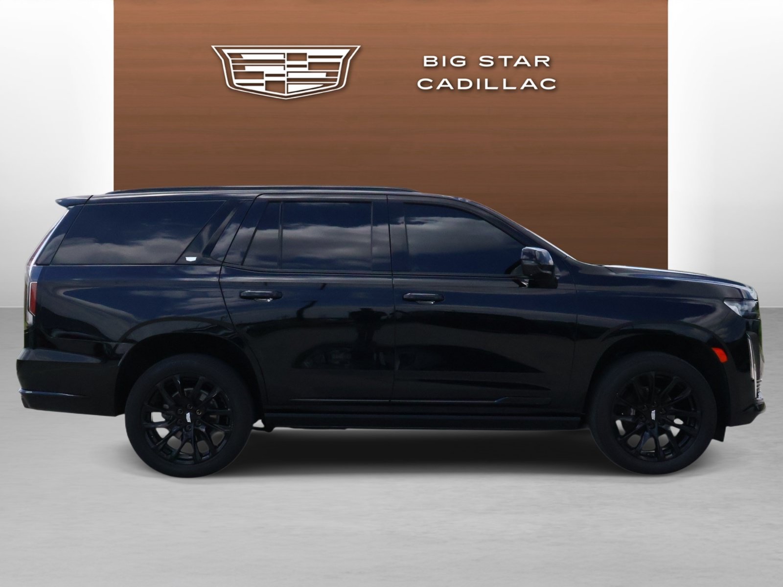 Used 2024 Cadillac Escalade Sport w/ LPO, ONYX Package AWD/4WD image 6