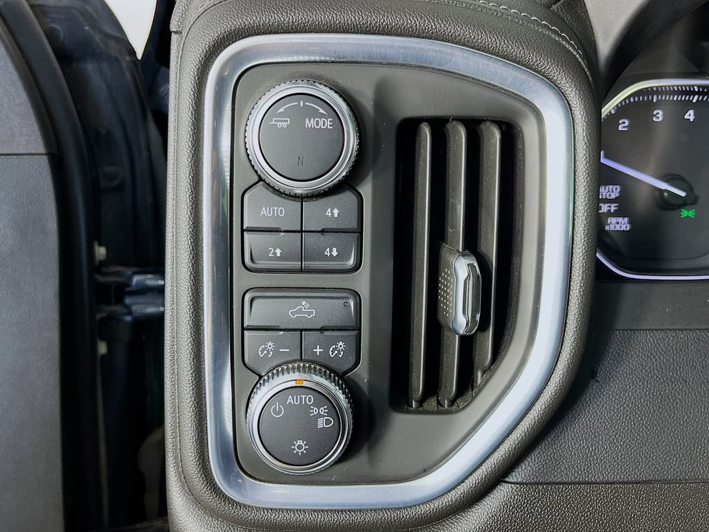 Used 2022 GMC Sierra 1500 SLE AWD/4WD image 12