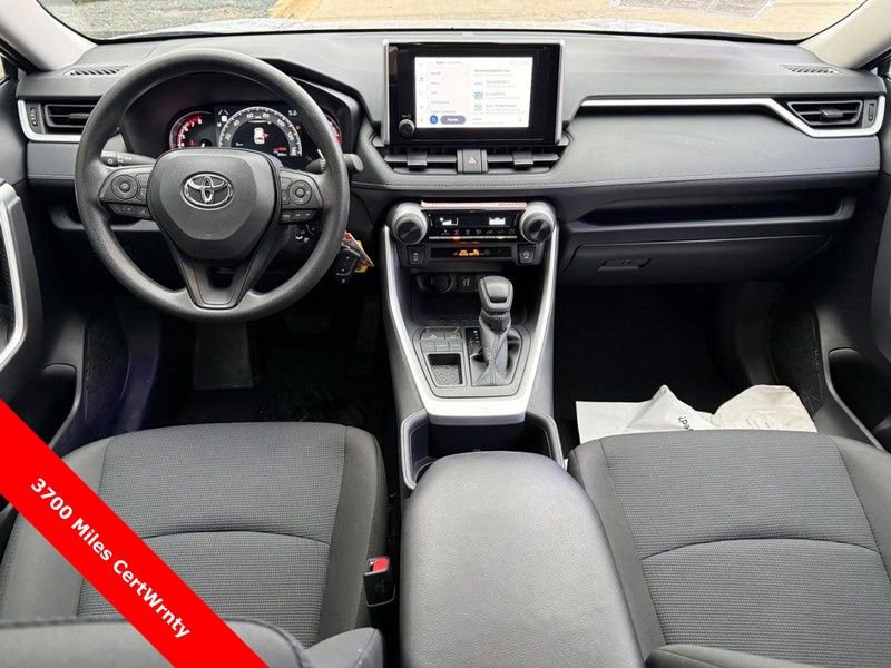 Used 2025 Toyota RAV4 LE image 13