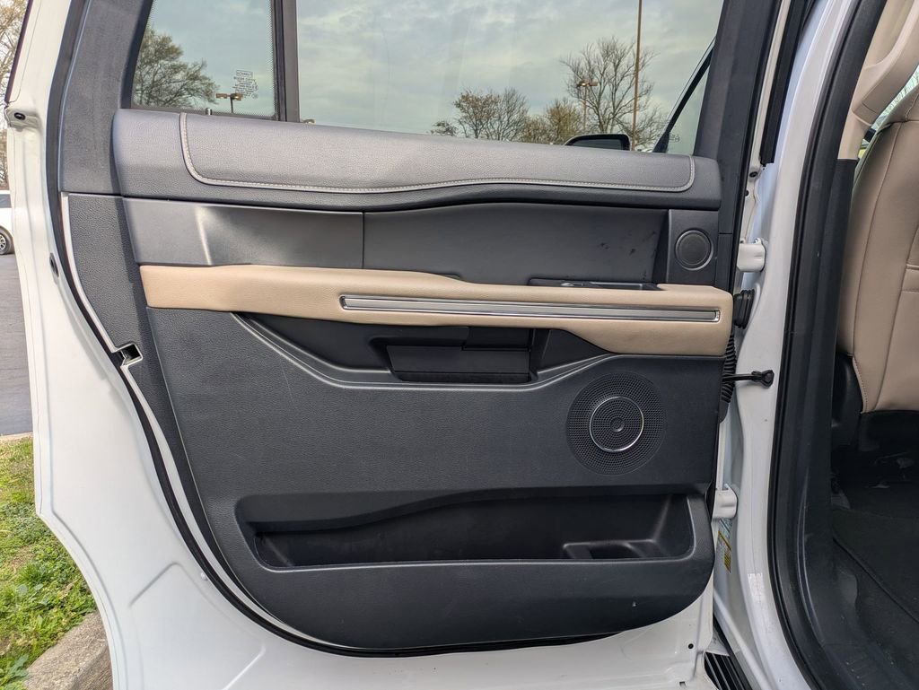 Used 2024 Ford Expedition Max Limited RWD image 25