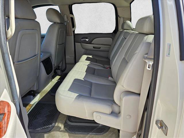 Used 2010 GMC Sierra 1500 SLT w/ White Diamond Tricoat Edition image 17