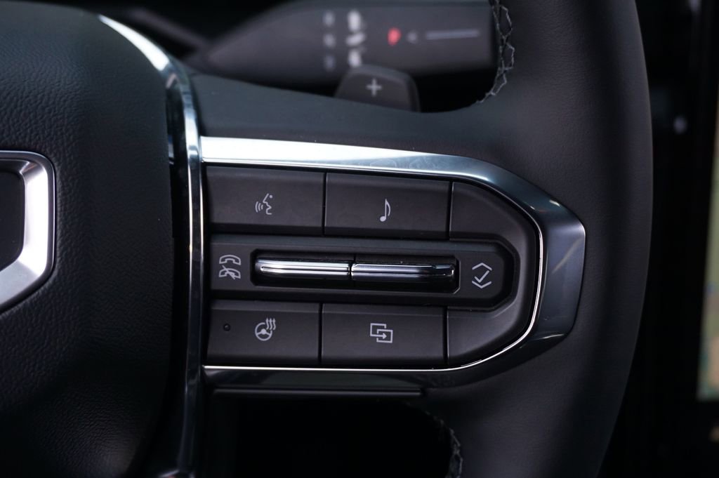 Used 2025 GMC Acadia Elevation FWD image 23