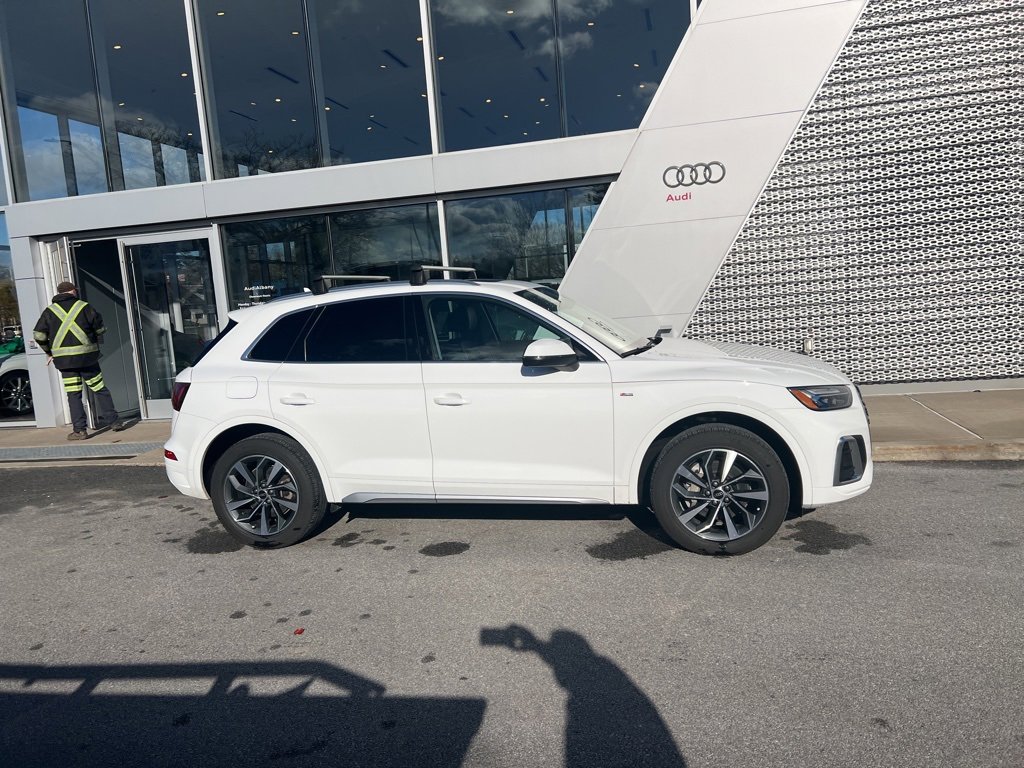Used 2023 Audi Q5 2.0T Premium Plus w/ Premium Plus Package image 15