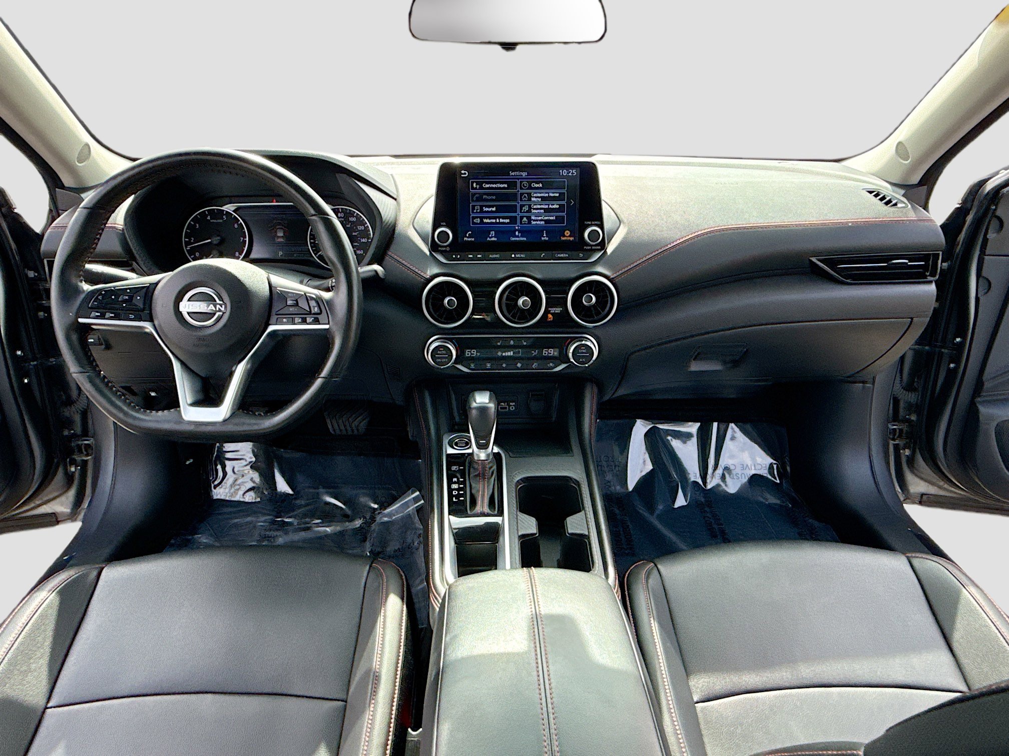 Used 2024 Nissan Sentra SR w/ SR Premium Package image 3