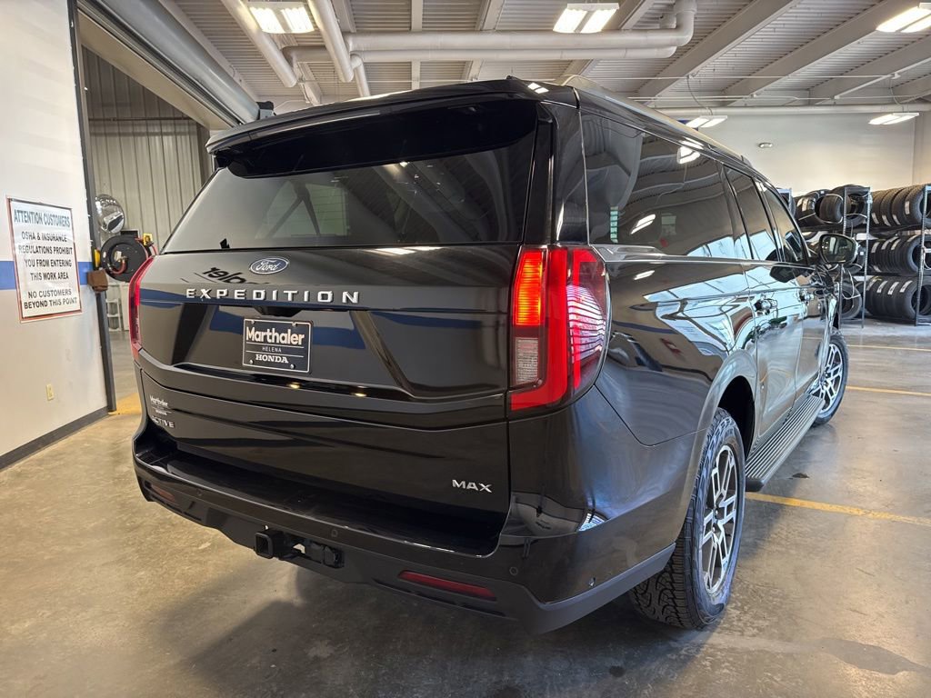 Used 2025 Ford Expedition Max Active AWD/4WD image 5