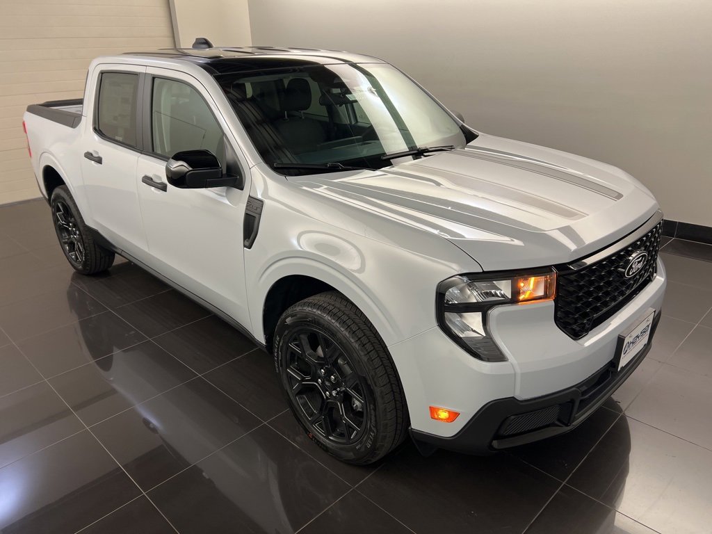 New 2025 Ford Maverick XLT w/ XLT Luxury Package image 1