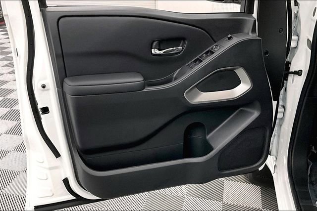 New 2025 Nissan Frontier SV image 31
