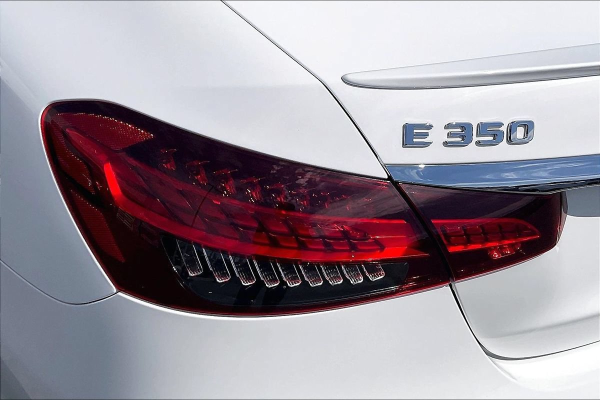 Used 2021 Mercedes-Benz E 350 Sedan w/ Premium Package image 34