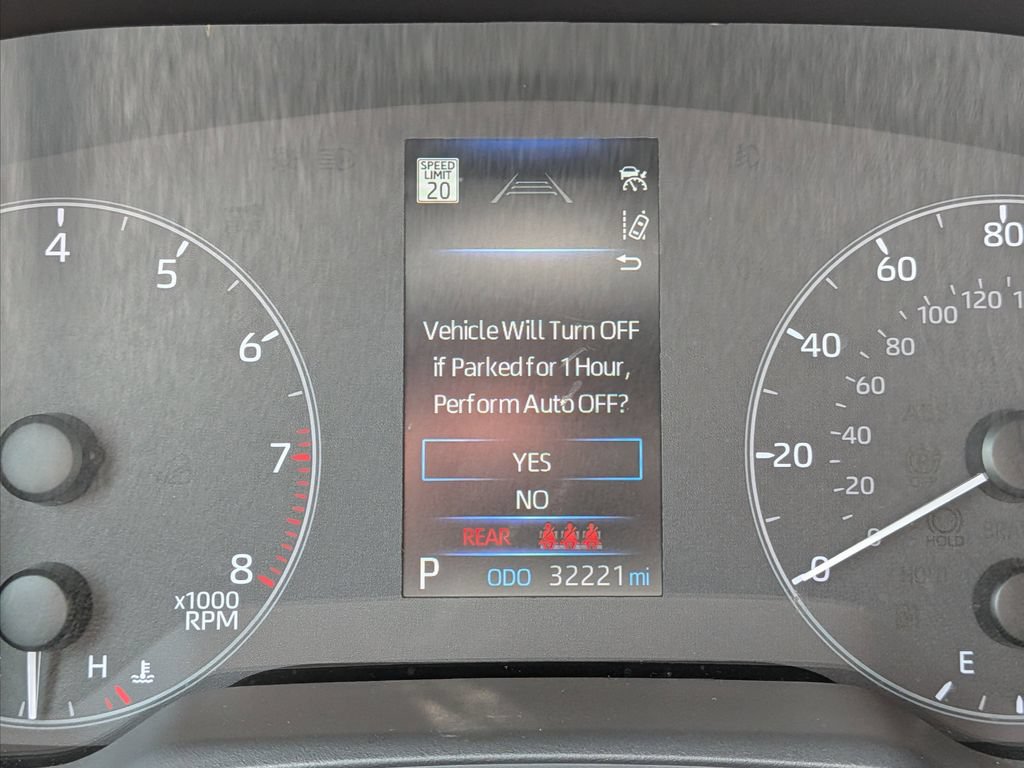 Used 2025 Toyota Corolla SE FWD image 17