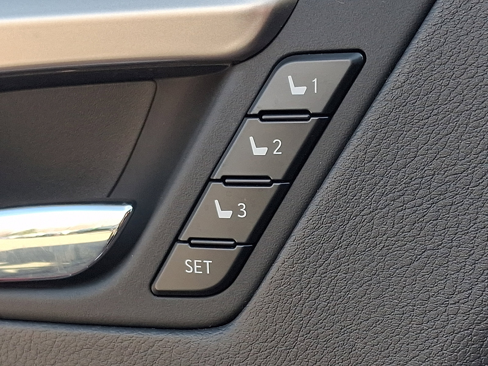 Certified 2020 Lexus RX 450h F Sport image 28