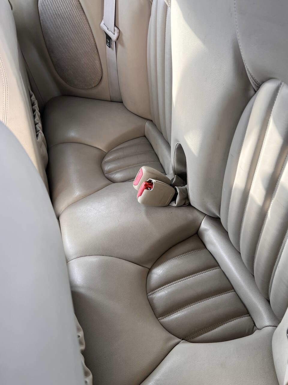 Used 2002 Jaguar XK8 XK8 2dr Convertible image 19