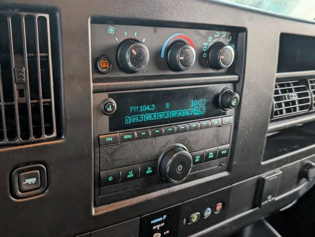 Used 2021 Chevrolet Express 2500 w/ Driver Convenience Package image 17