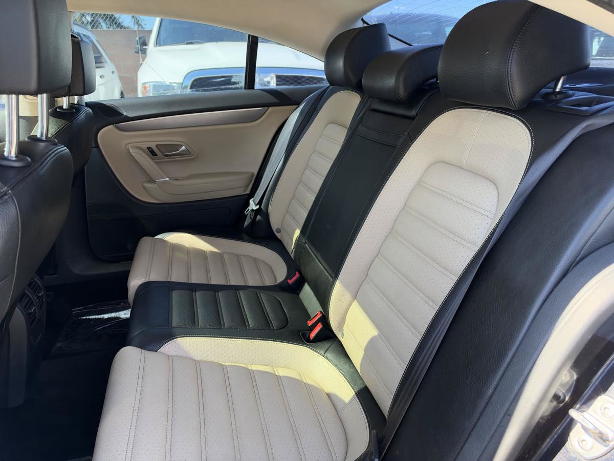 Used 2013 Volkswagen CC Lux FWD image 17