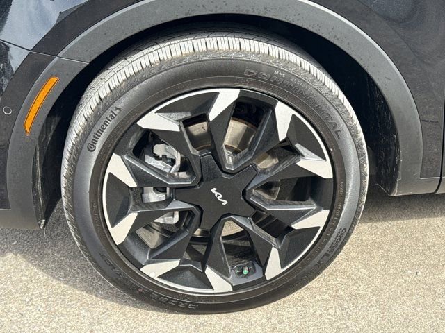 Used 2025 Kia Sorento SX image 17