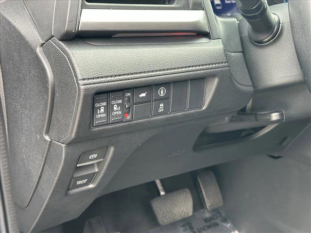 Used 2023 Honda Odyssey Sport image 18