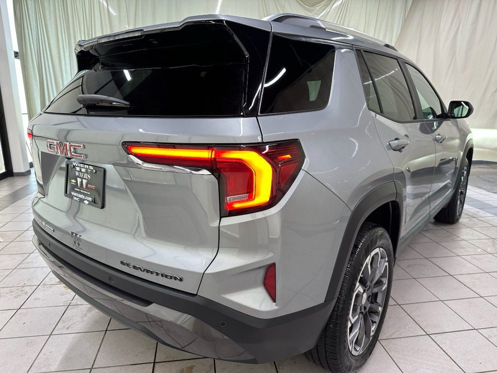 Used 2025 GMC Terrain Elevation w/ Elevation Premium Package AWD/4WD image 5