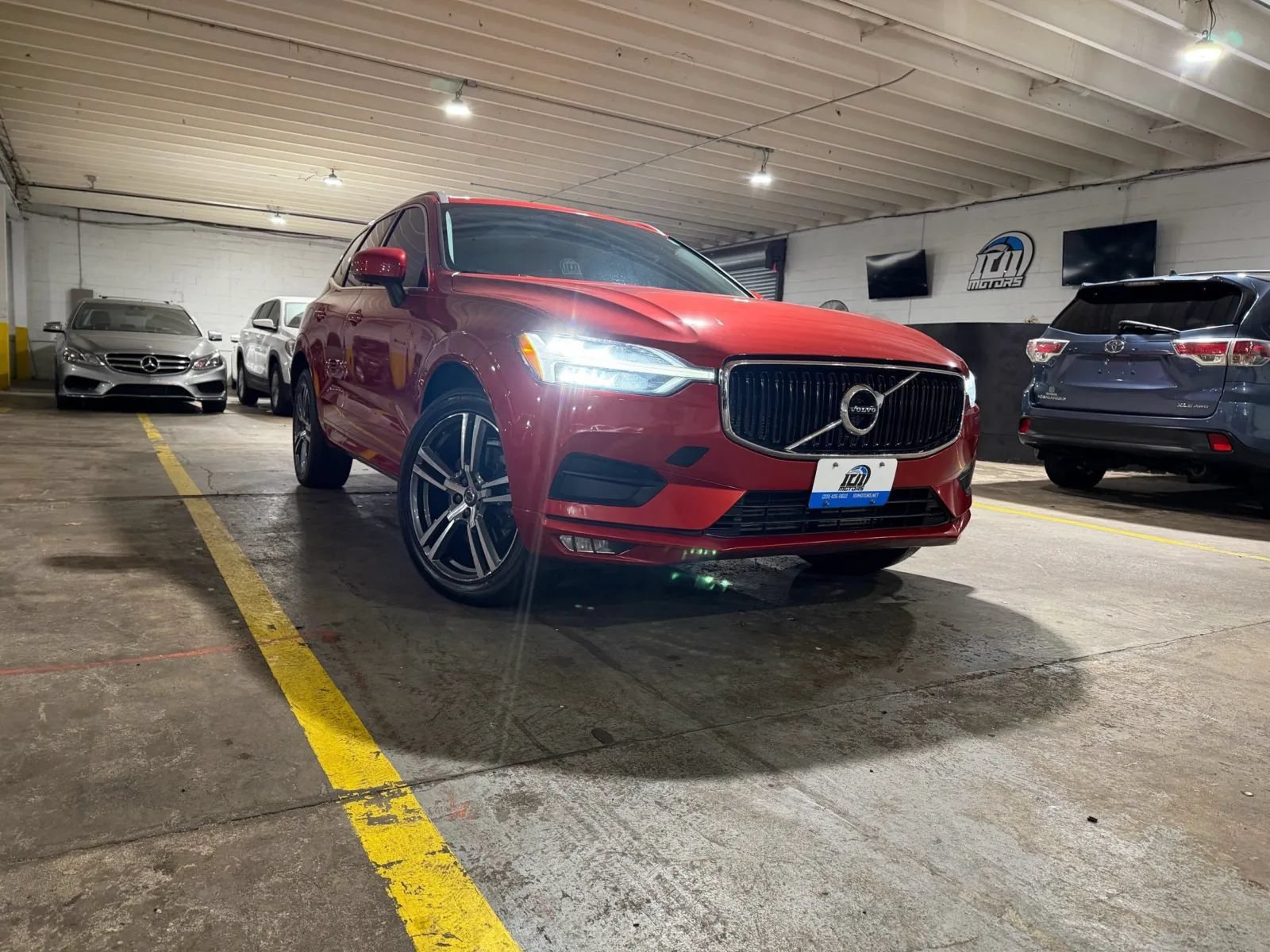 Used 2021 Volvo XC60 T6 Momentum w/ Climate Package AWD/4WD image 6