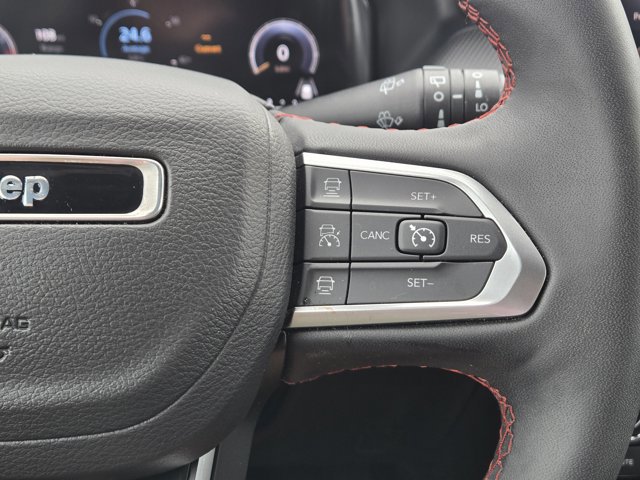 Used 2025 Jeep Compass Trailhawk w/ Trailhawk Elite Group AWD/4WD image 21