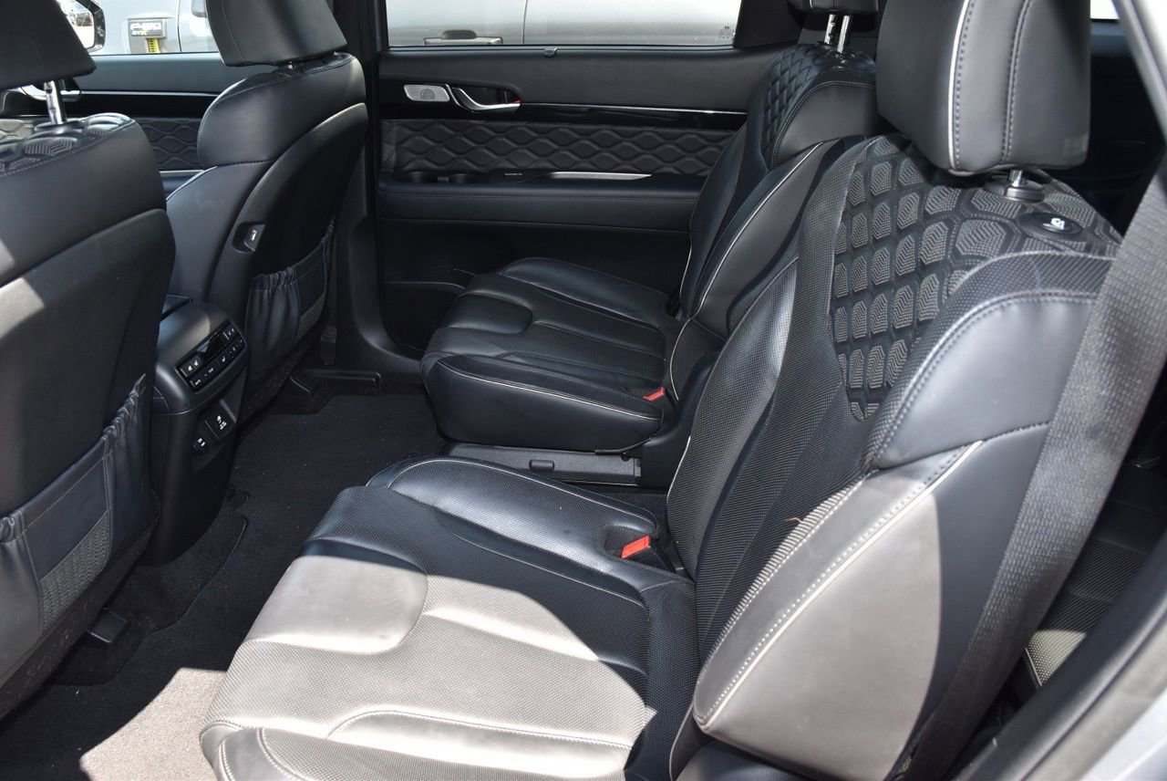 Used 2020 Hyundai Palisade Limited FWD image 11