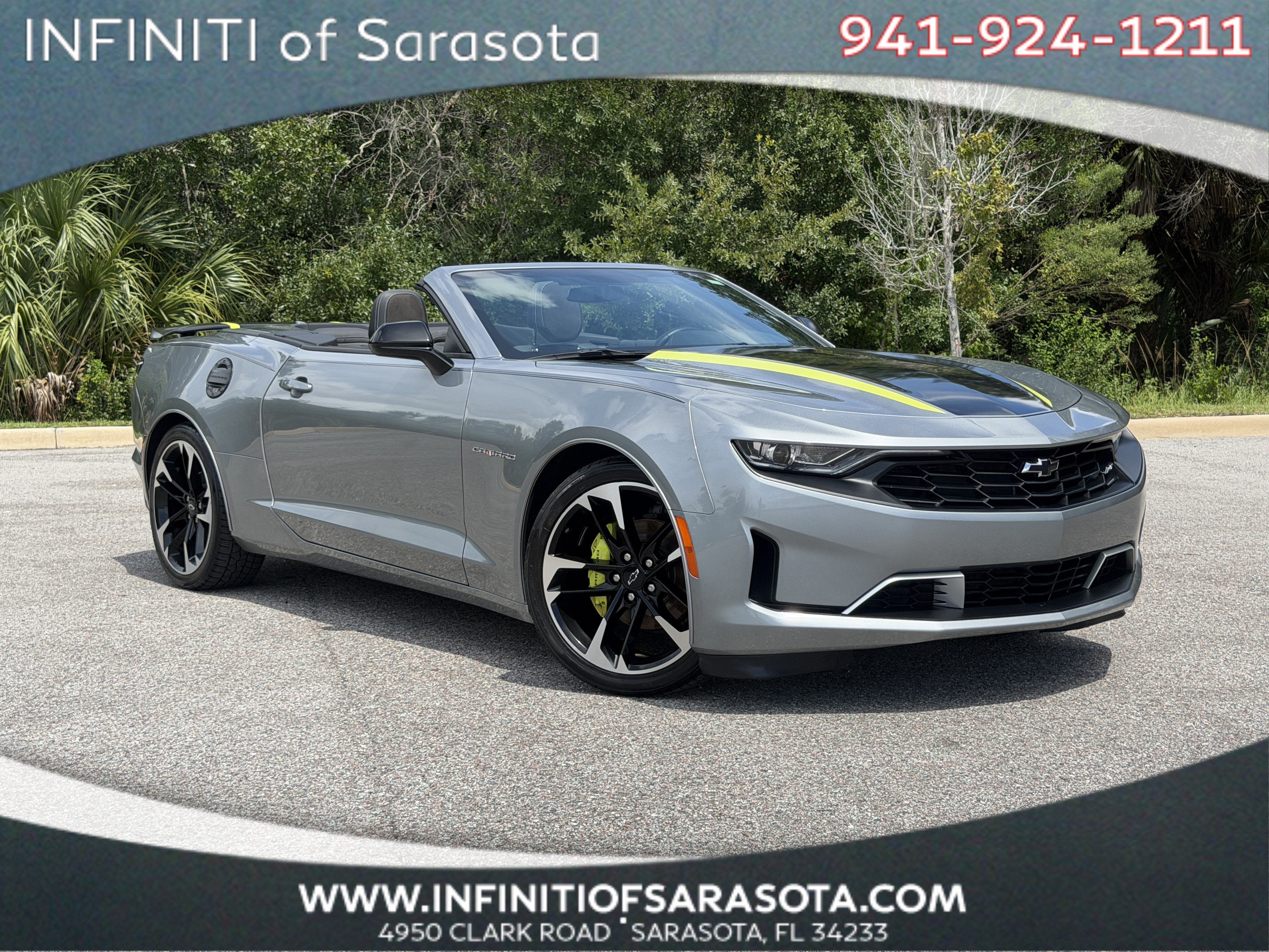 Used 2023 Chevrolet Camaro LT RWD image 1
