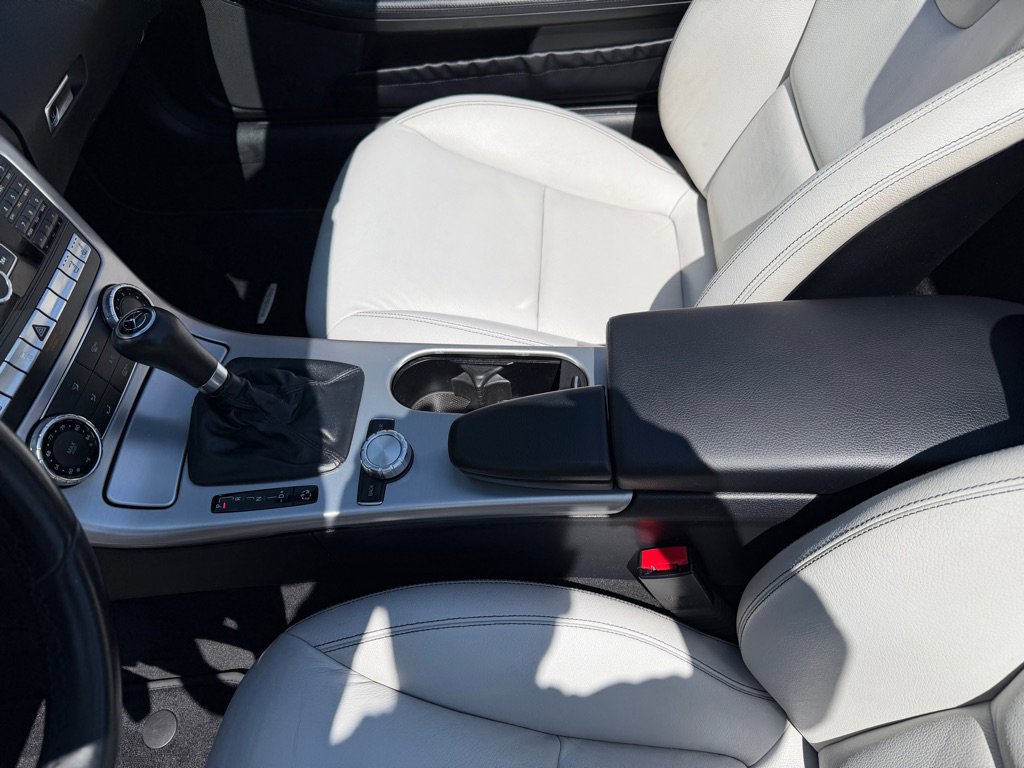 Used 2012 Mercedes-Benz SLK 350 image 12