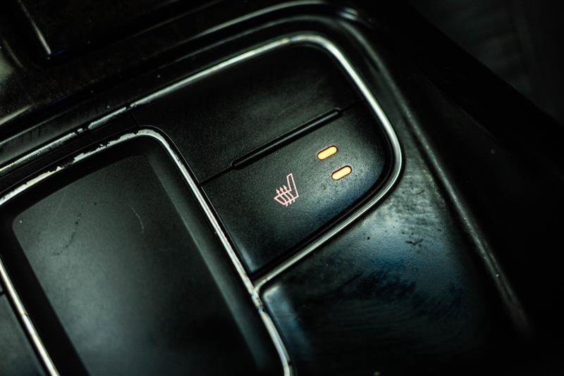 Used 2014 Kia Cadenza Premium image 25