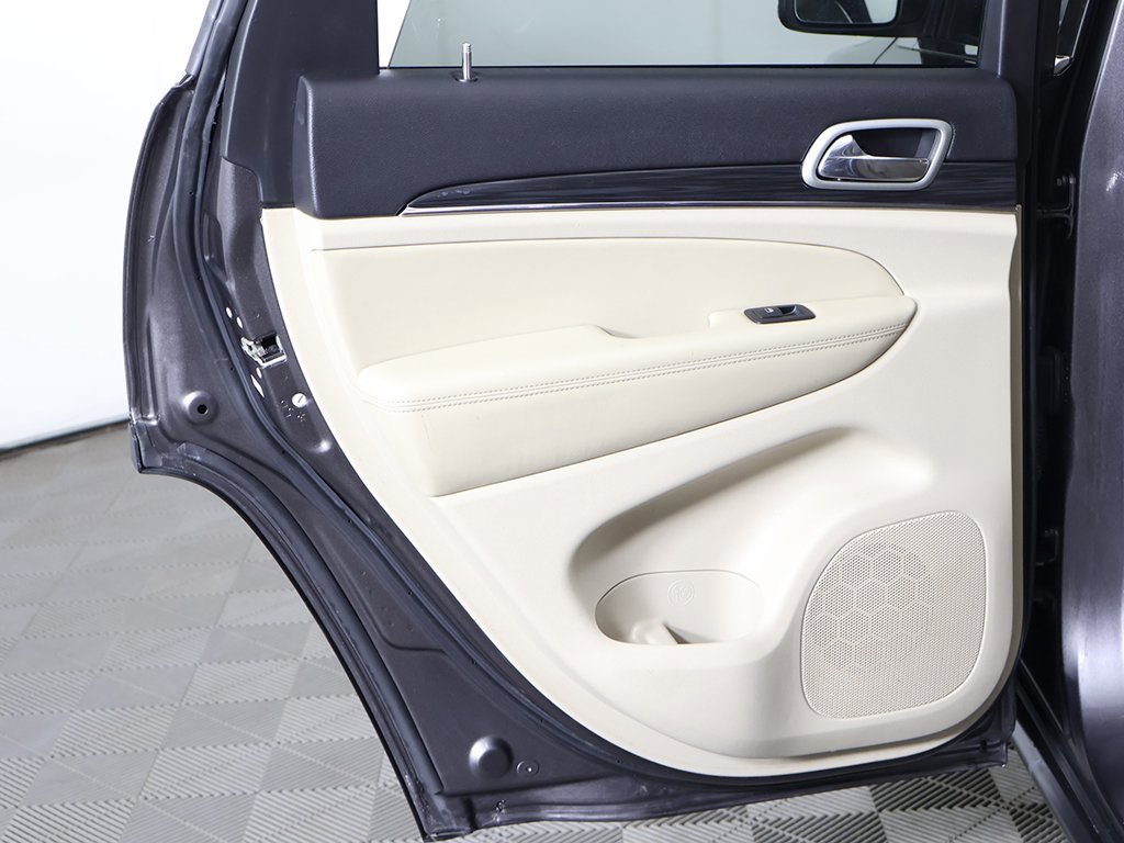 Used 2021 Jeep Grand Cherokee Limited image 24