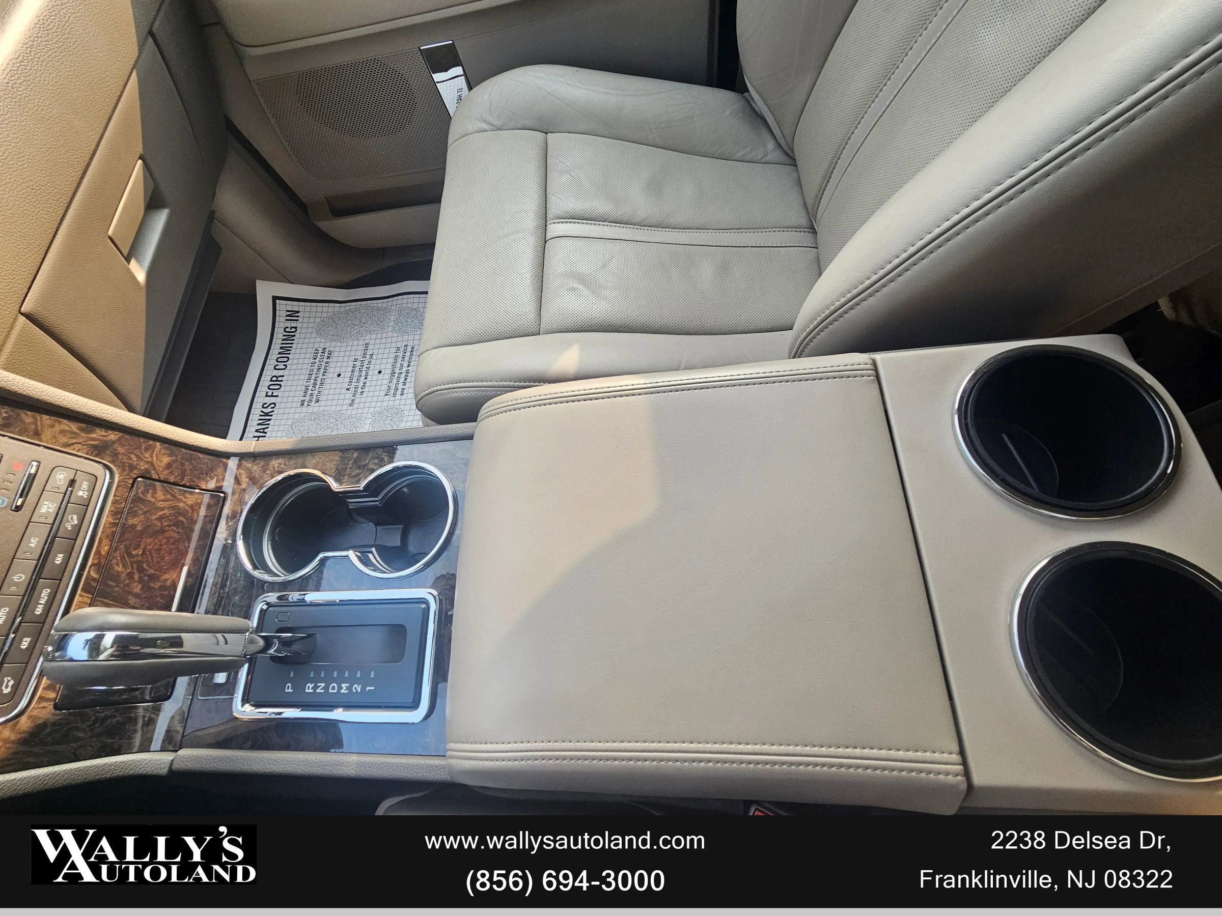 Used 2015 Lincoln Navigator 4WD image 40