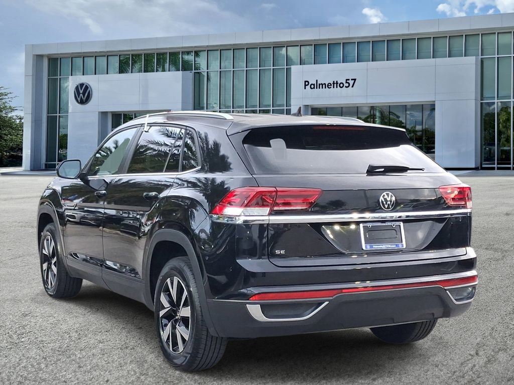 Certified 2022 Volkswagen Atlas Cross Sport SE image 4