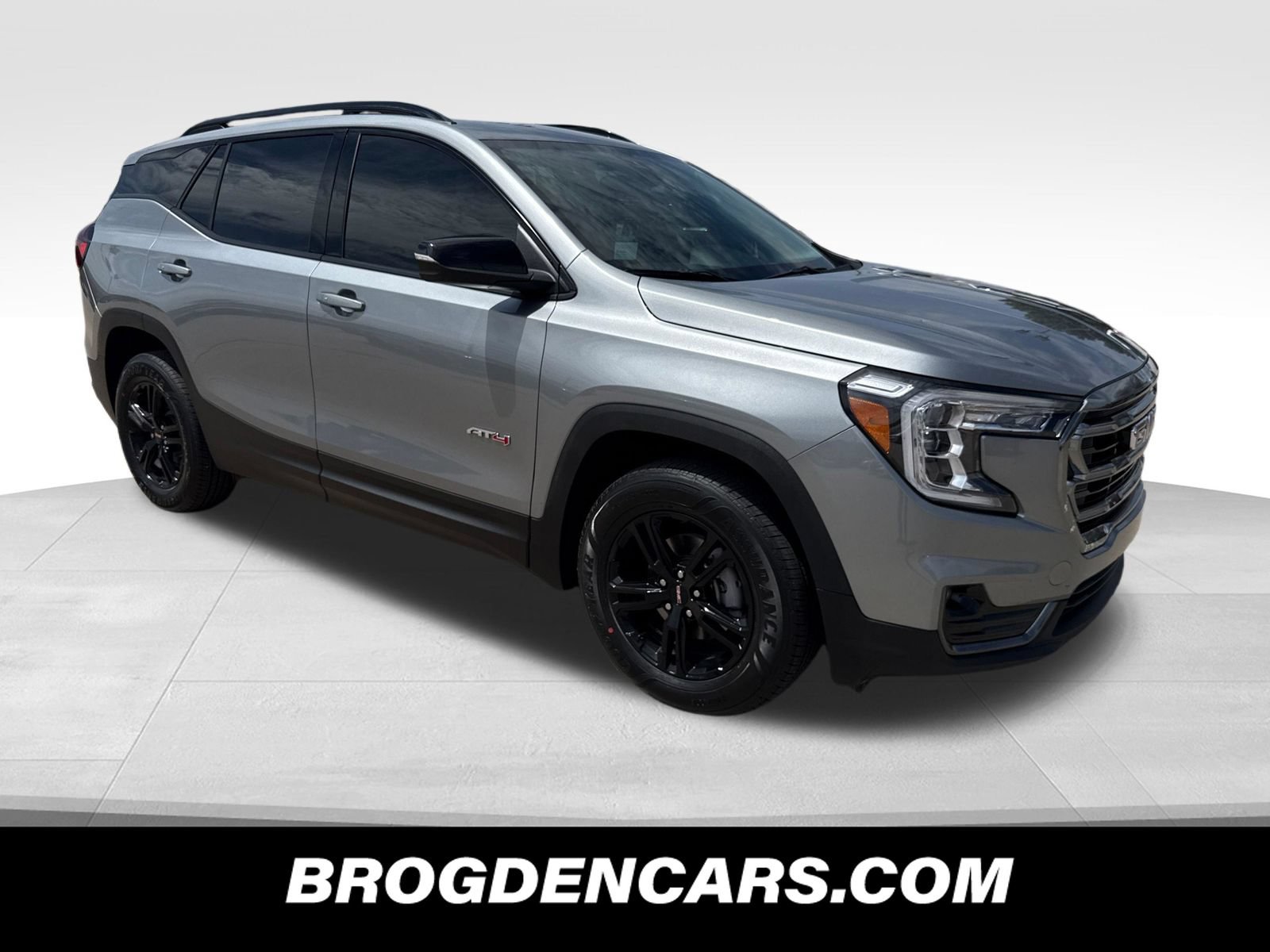 Used 2024 GMC Terrain AT4