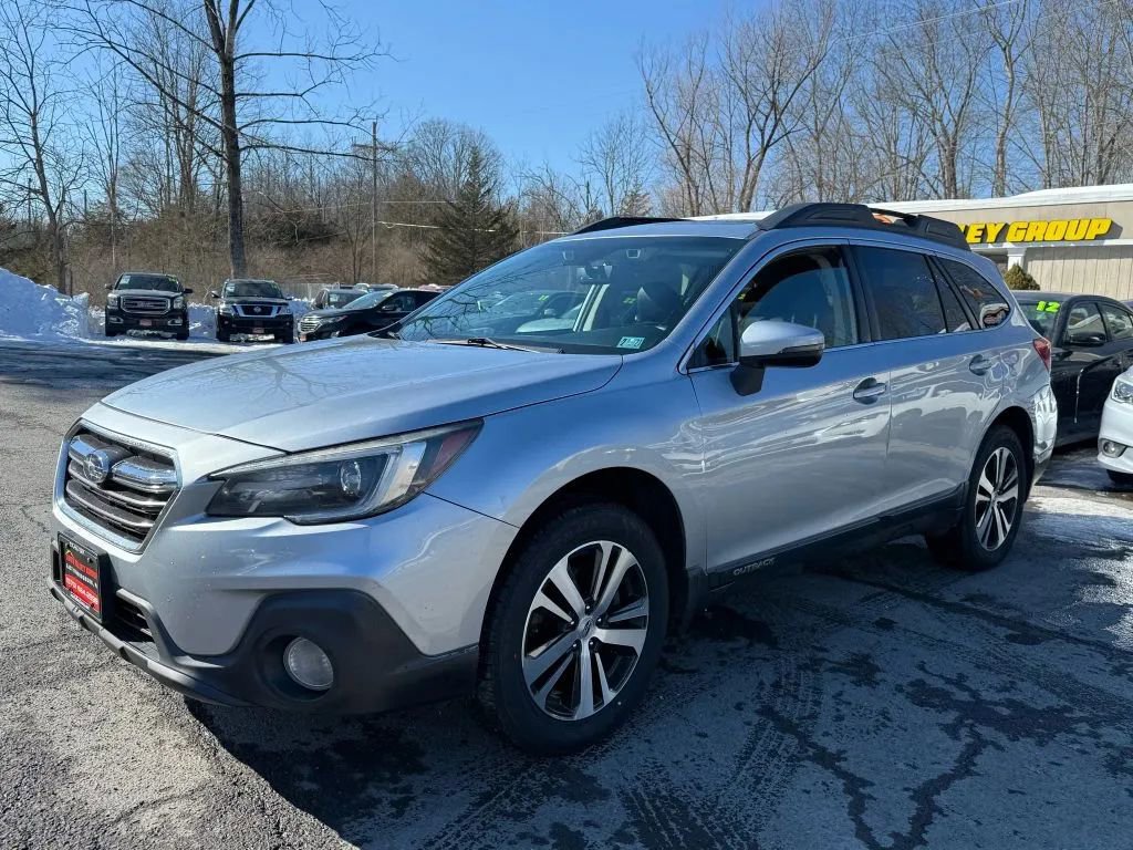 Used 2019 Subaru Outback 2.5i Limited AWD/4WD image 9