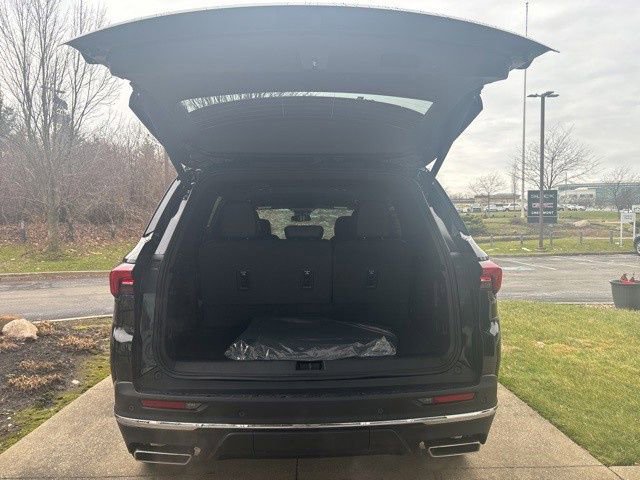New 2025 Buick Enclave Preferred w/ Super Cruise Package image 13