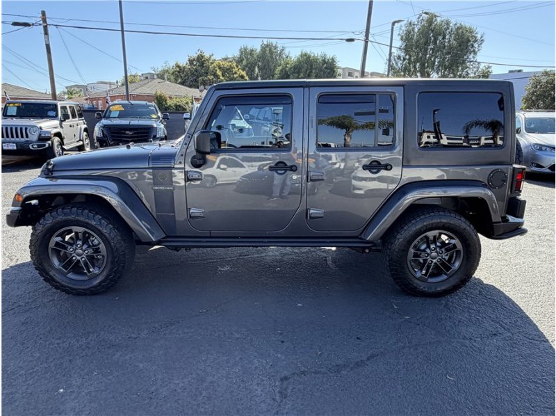 Used 2018 Jeep Wrangler Unlimited Sport image 4