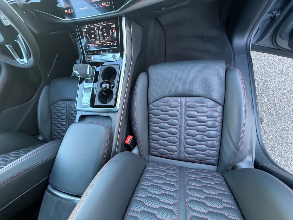 Used 2024 Audi RS Q8 w/ Black Optic Package image 66
