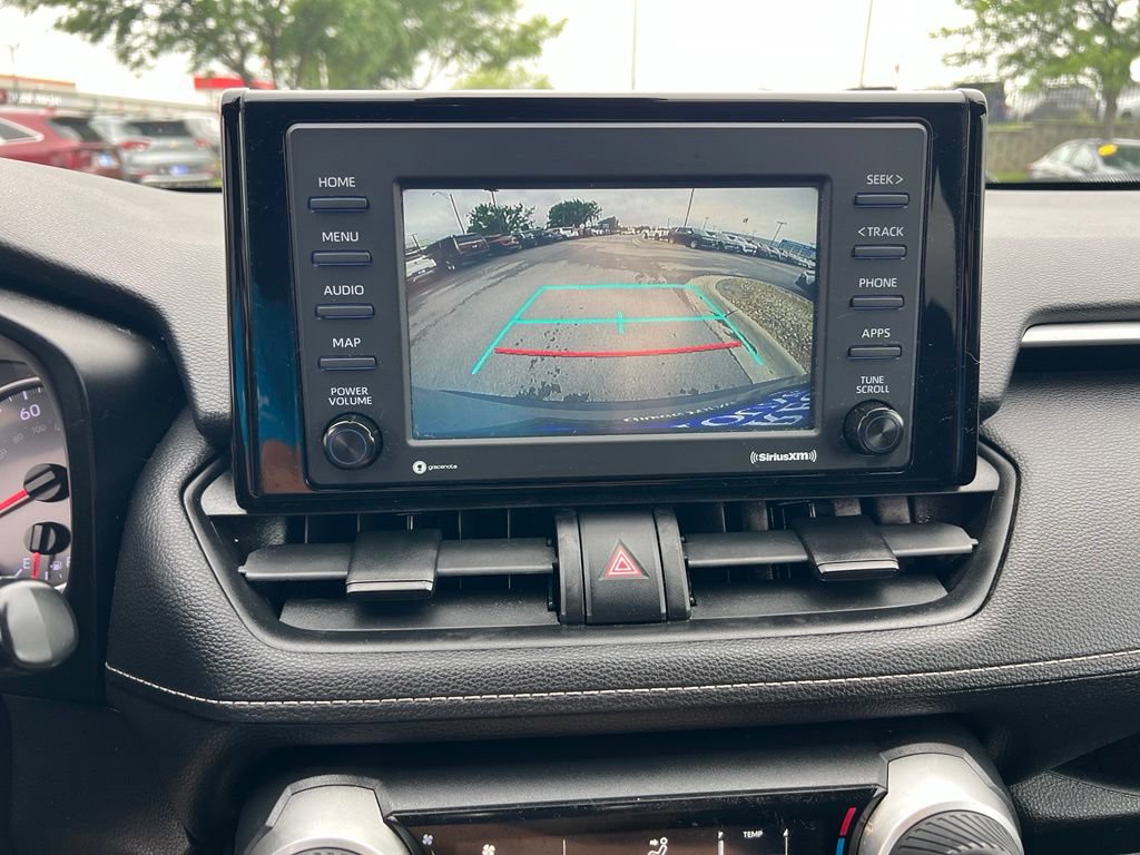 Used 2020 Toyota RAV4 LE FWD image 33