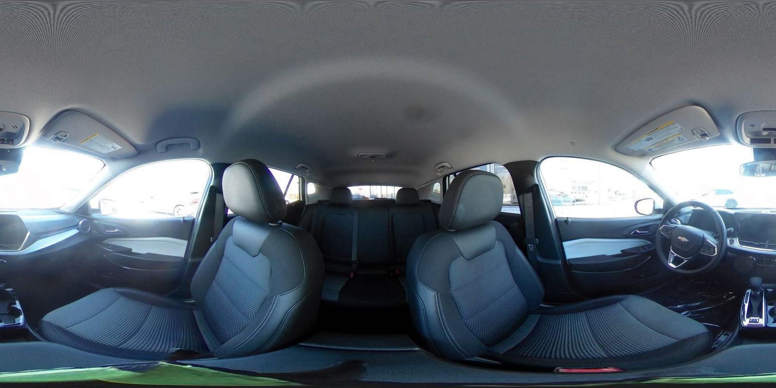 Used 2025 Chevrolet Trax LT w/ LT Convenience Package image 40