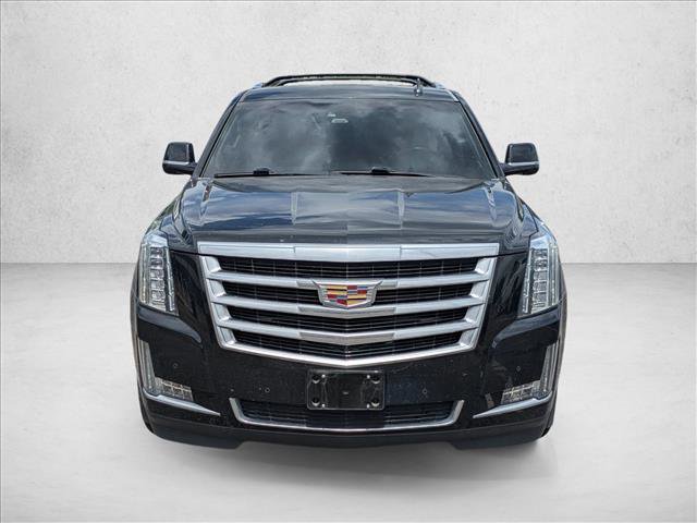 Used 2015 Cadillac Escalade Luxury AWD/4WD image 2
