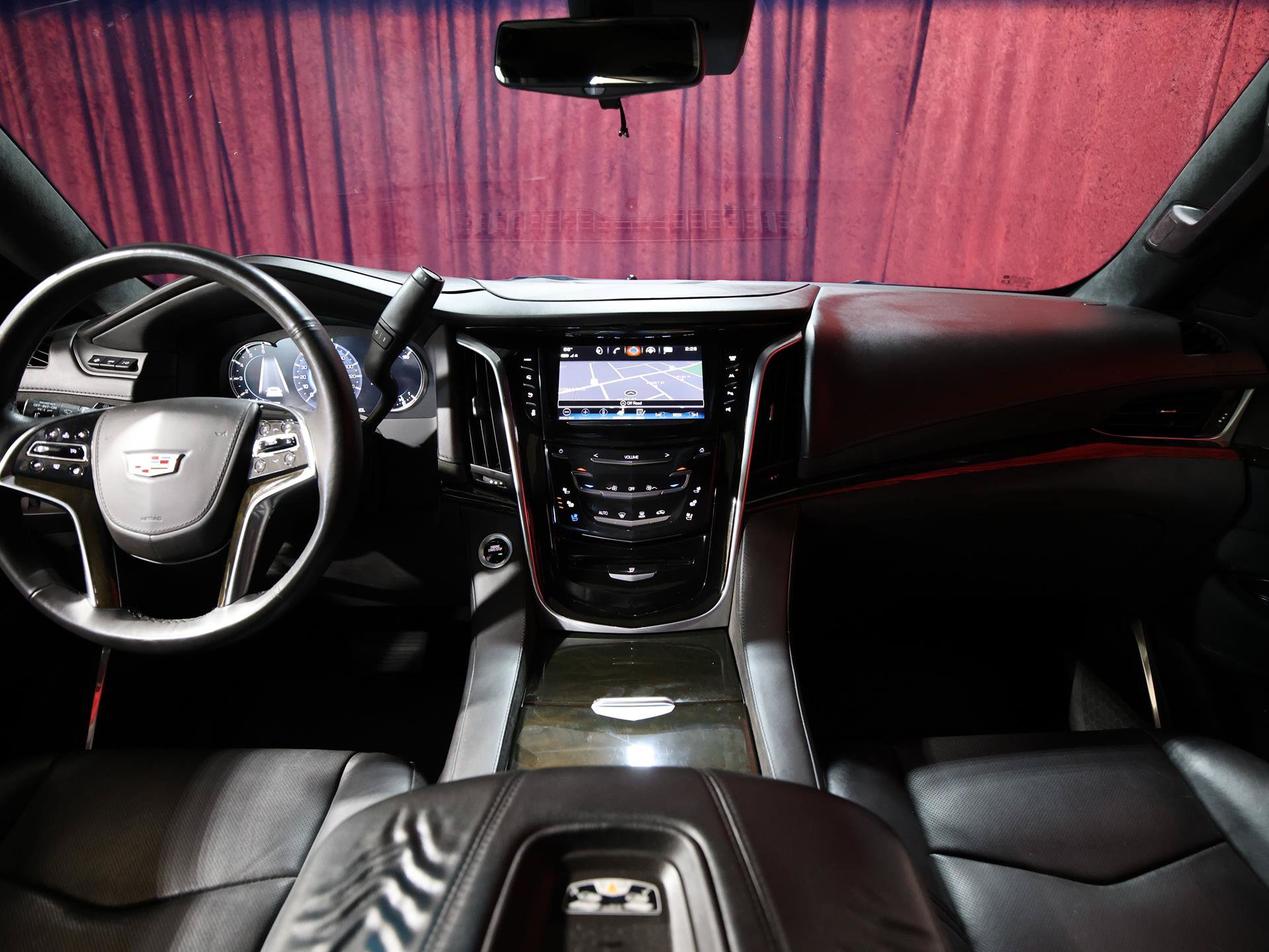 Used 2019 Cadillac Escalade ESV Platinum RWD image 16