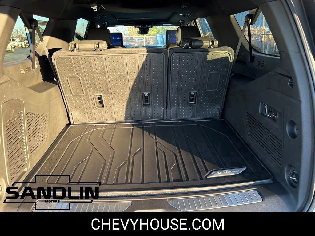 New 2026 Chevrolet Suburban Premier RWD image 34