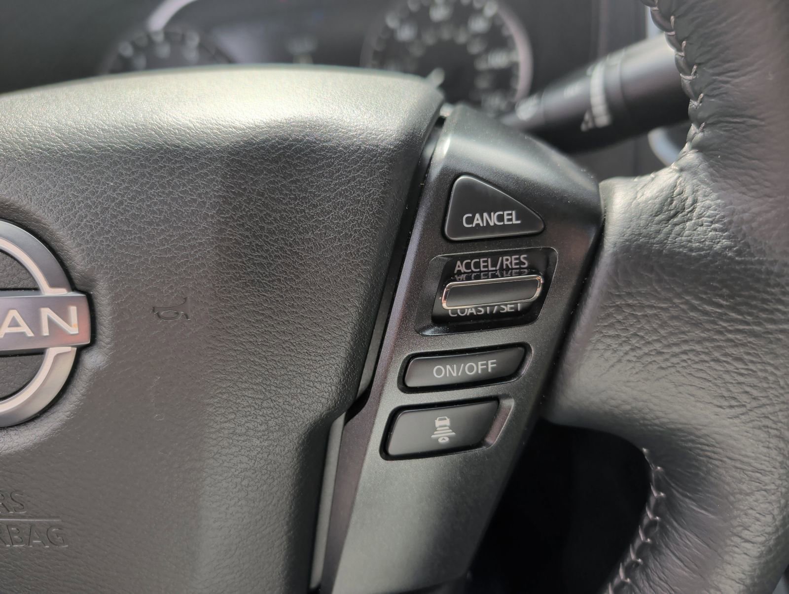 Used 2024 Nissan Frontier SV w/ SV Convenience Package image 25