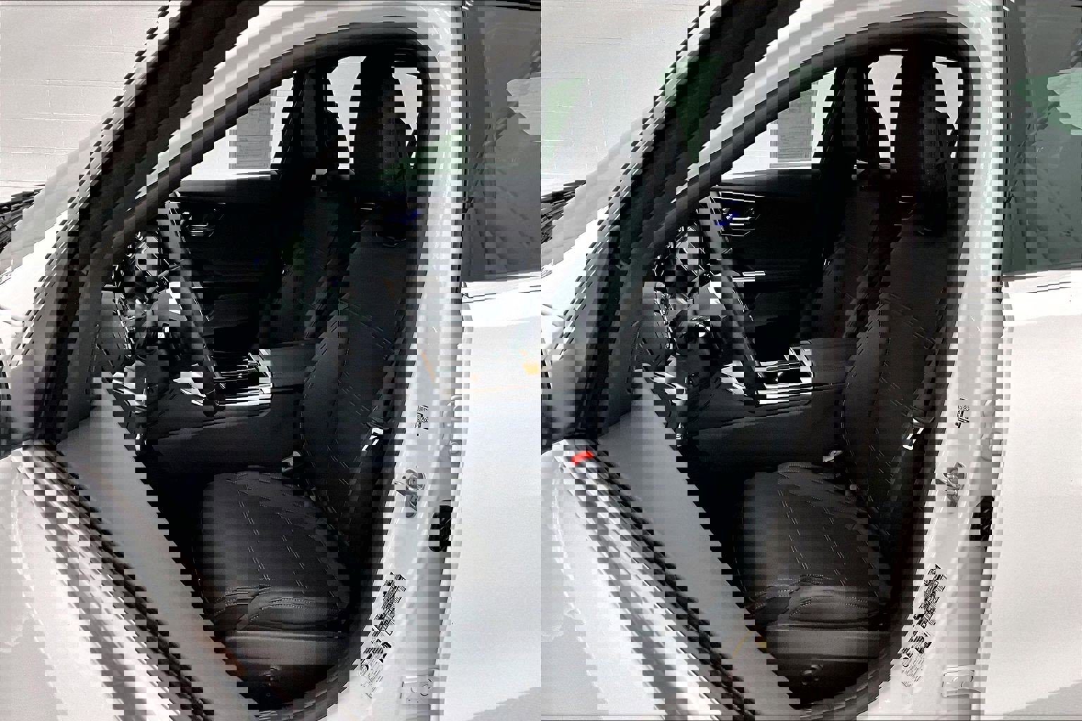 Certified 2025 Mercedes-Benz C 300 Sedan image 15