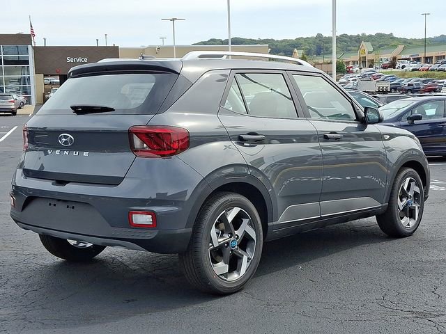 New 2026 Hyundai Venue SEL image 4