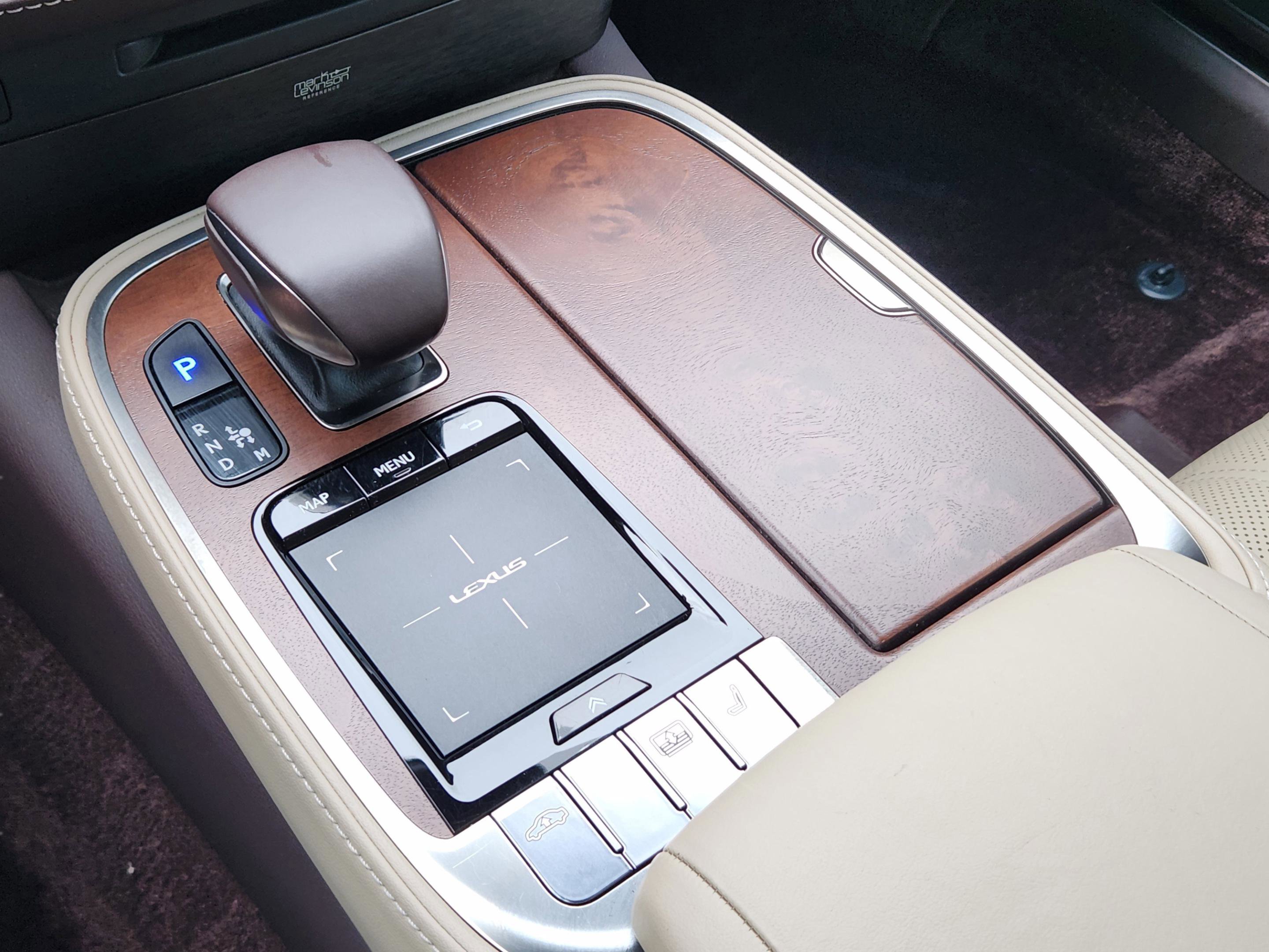 Used 2020 Lexus LS 500 w/ Interior Upgrade Package image 16