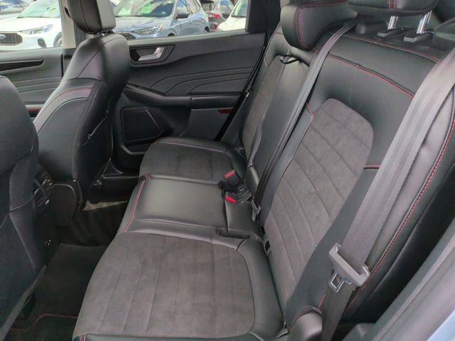 Certified 2022 Ford Escape SEL w/ SEL Stealth AWD Package image 6