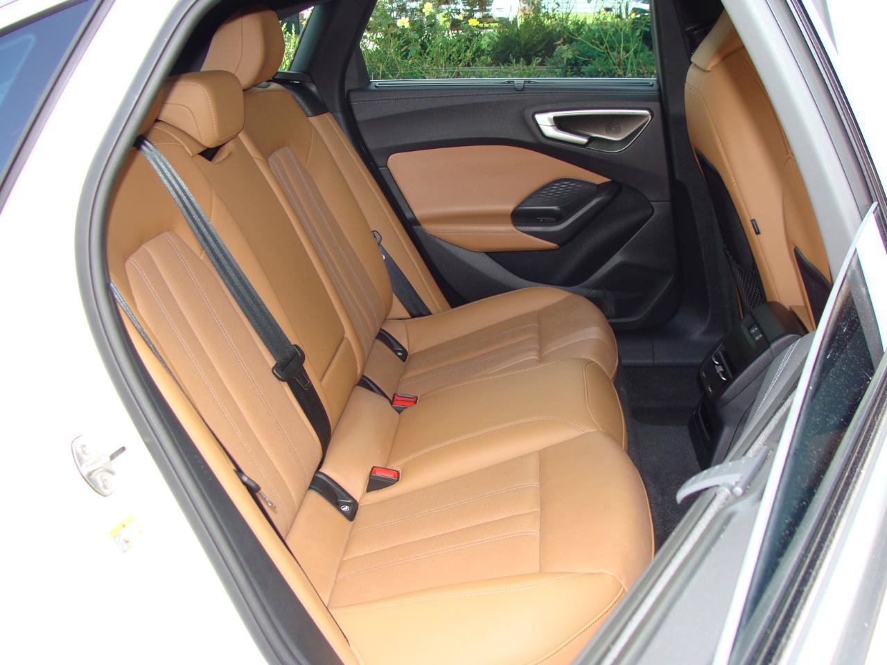Used 2025 Audi A5 2.0T Premium Plus w/ Premium Plus AWD/4WD image 8