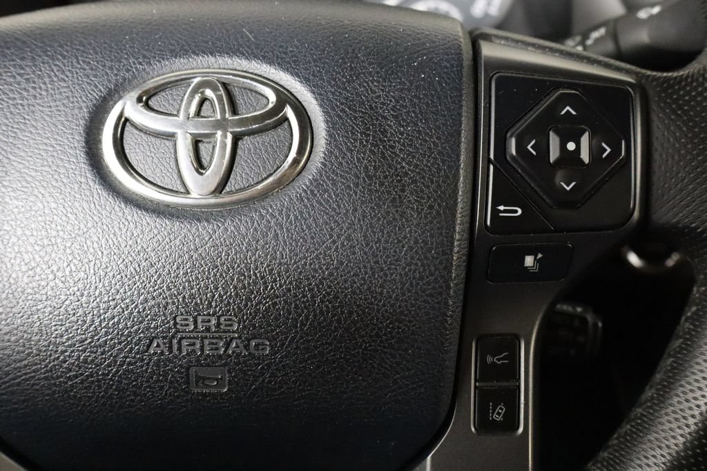 Used 2020 Toyota Tacoma TRD Sport AWD/4WD image 10
